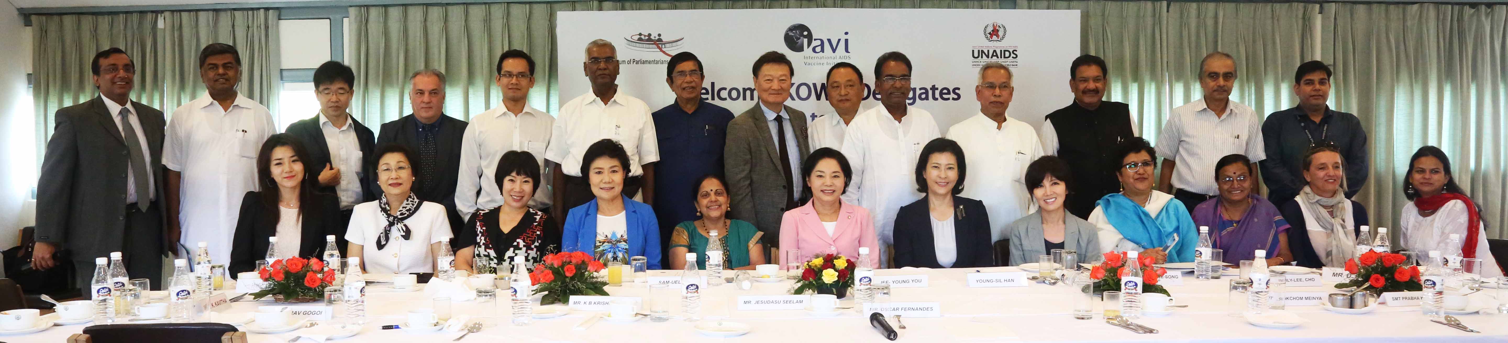 Members of Korean Women against AIDS (KOWA) met with senior government officials and scientists on their first official visit to India coordinated by IAVI and UNAIDS.
